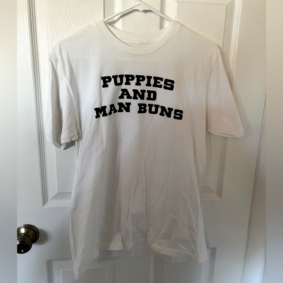 Unisex Medium PUPPIES AND MAN BUNS Tee Shirt - Picture 1 of 4